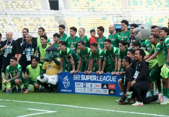 foto-bersama-Persebaya-laga-terakhir-2026