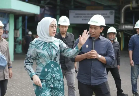 ketua-komisi-VI-DPR-RI-ke-PG-Ngadirejo