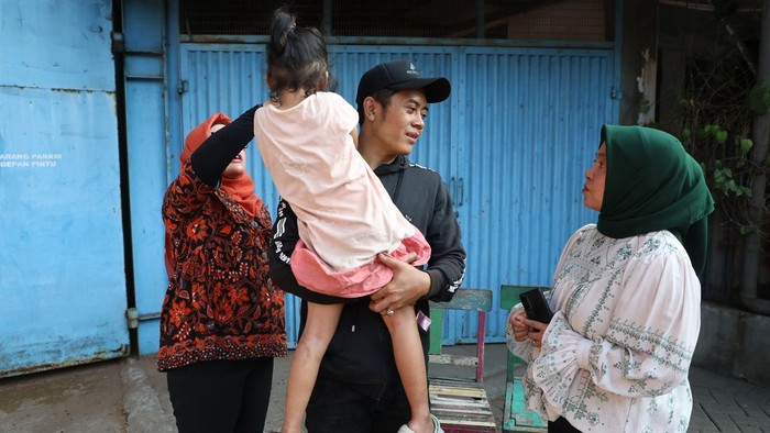 anak-5-tahun-yang-sempat-disebut-dibawa-kabur-ayah-kandung-diajak-ngemis-saat-diklarifikasi-dp3a-pemkot-surabaya-1785505241999_169