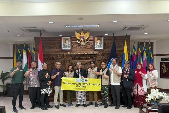 unair-kirim-tim-medis-untuk-korban-gempa-ntt-1787192349577_169